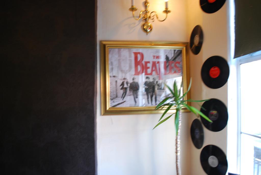 Rock Hotel Dublin Bagian luar foto