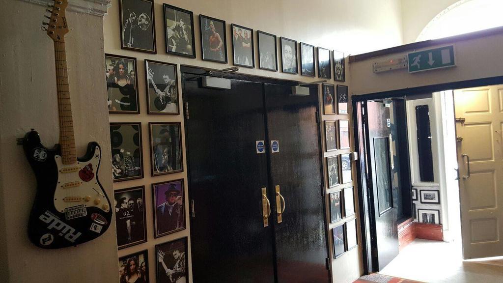 Rock Hotel Dublin Bagian luar foto
